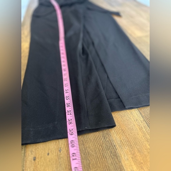 TASH AND SOPHIE Chic Black Sleeveless Jumpsuit Belted Wide Leg Stretchy Sz 6 - Picture 8 of 12